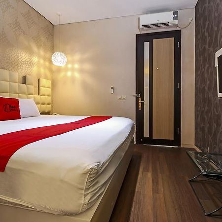 Reddoorz Plus Near Tugu Jogja Джокьякарта Экстерьер фото
