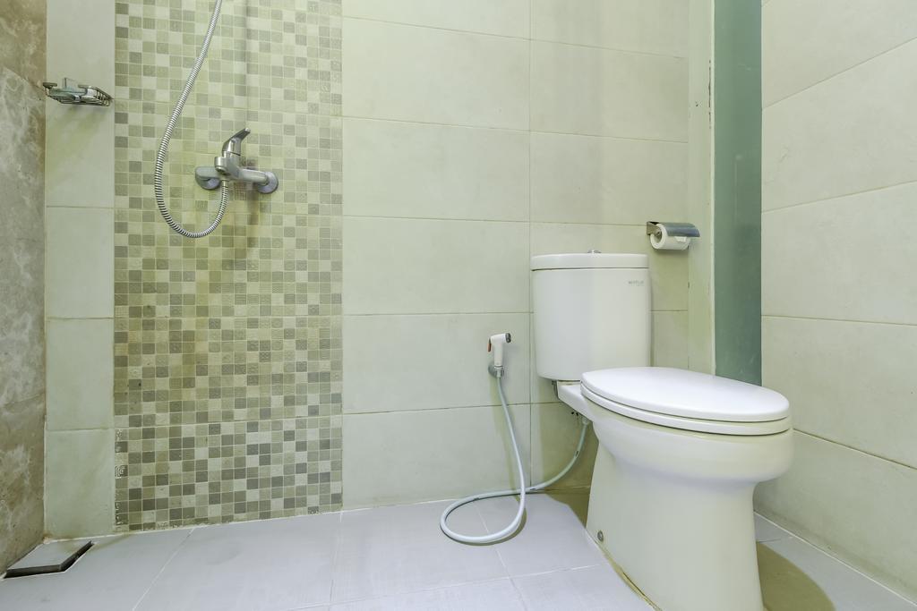 Reddoorz Plus Near Tugu Jogja Джокьякарта Экстерьер фото